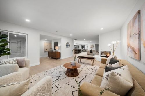 5253 Countryside Dr, San Diego CA  92115-2136 exterior