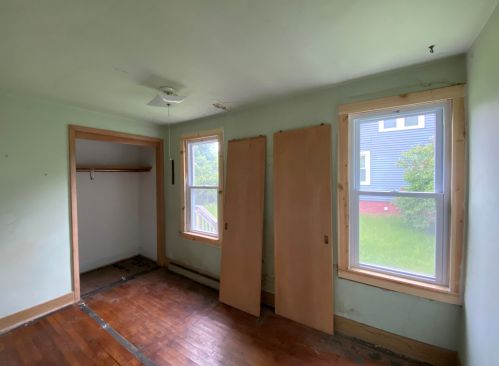 2110 Emerson St, Manitowoc, WI 54220-2518