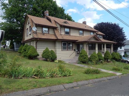 6 Clinton St, Milford, CT 06460-8007