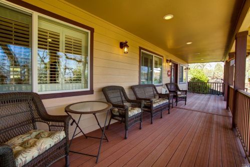 2979 Keeling Ave, Lakeport CA  95453-6804 exterior