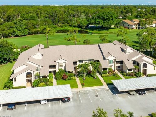 226 Fox Glen Dr, Naples, FL 34104-5165