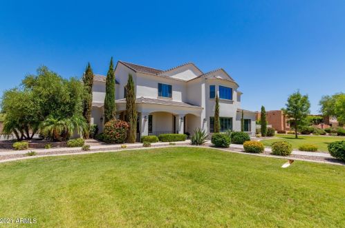 2710 Cattle Dr, Gilbert, AZ 85297-8116