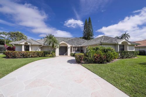 6245 Celadon Ct, West Palm Beach, FL 33418-1438