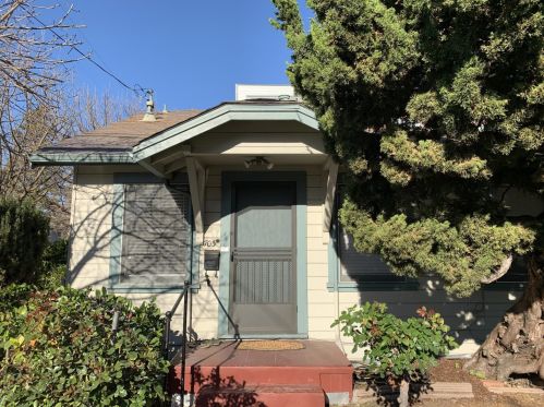 703 Adams St, Redwood City, CA 94061-1609