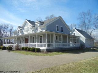 146 Benten Grv, Morgantown, WV 26508-2551