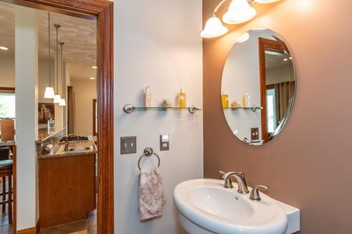 95 Acres Of Pne Rd, Coventry RI 02816-8949 exterior