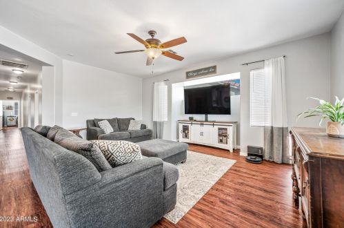 17623 Crocus Dr, Sun City AZ  85388-7747 exterior