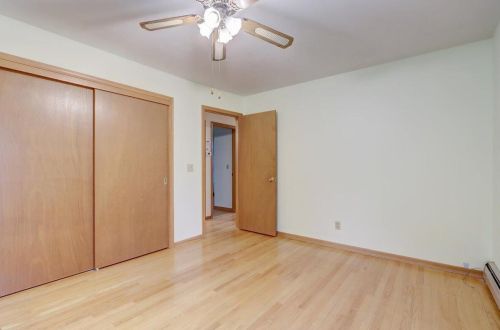 2335 Graylog Ln, Waukesha WI  53151-2921 exterior