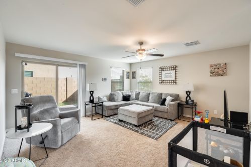 3929 79th Dr, Phoenix AZ  85043 exterior