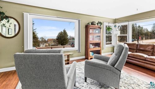801 Skyline Pkwy, Duluth MN  55805-1149 exterior