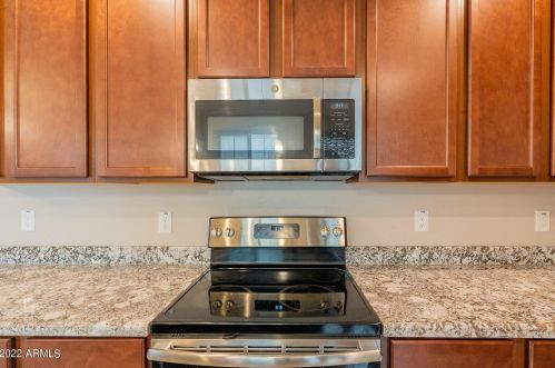 1720 Dogwood Ln, Gilbert AZ  85295-6042 exterior