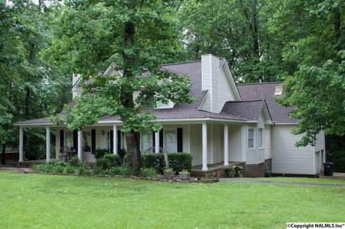 2536 Western Hills Dr, Gadsden, AL 35907-7082