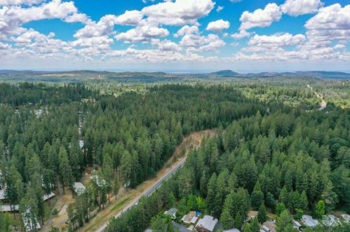 516 Packard Dr, Grass Valley CA  95945-7023 exterior