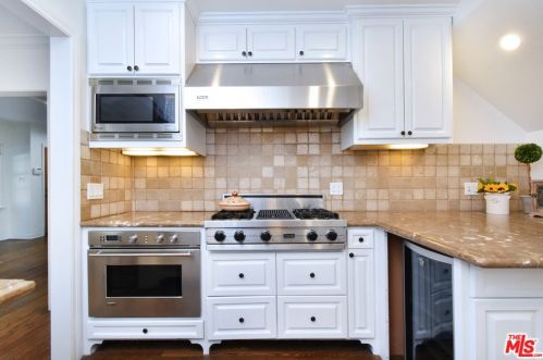 4934 Cartwright Ave, North Hollywood CA  91601-4023 exterior
