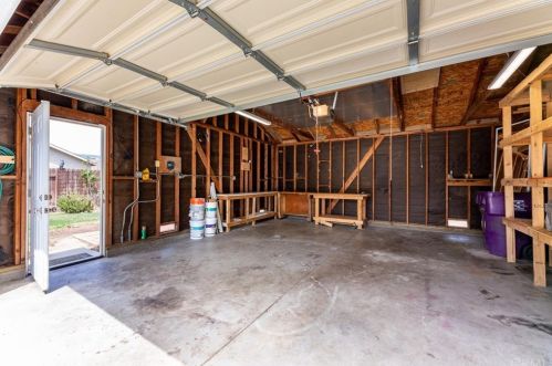 610 Almond Ave, Long Beach CA  90802-1746 exterior