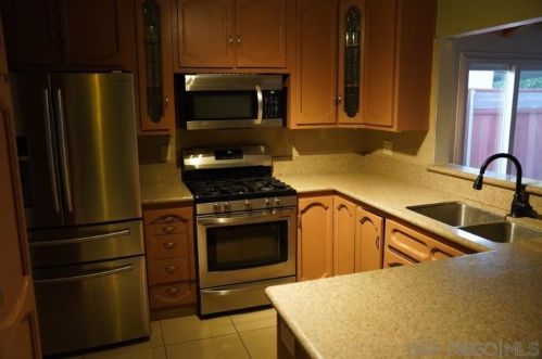 835 Hawaii Ave, San Diego, CA 92154-1525