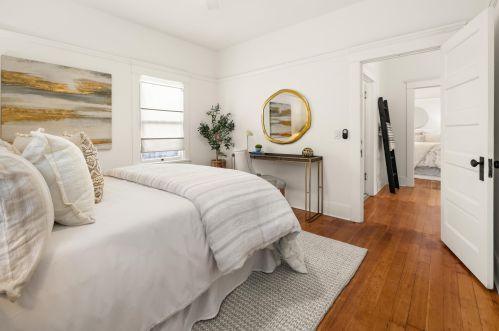 326 Micheltorena St, Santa Barbara CA  93101-1123 exterior