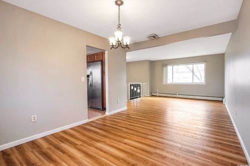 106 Rolling Meadows Rd, Middletown NY  10940-2606 exterior