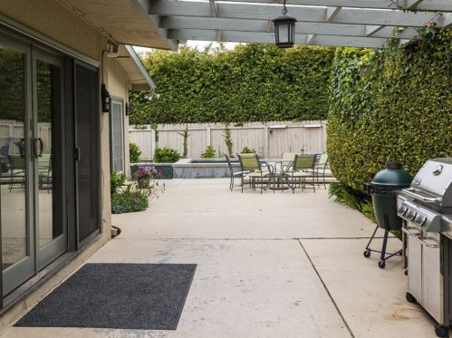 4121 Dauntless Dr, Palos Verdes Estates CA 90275-6013 exterior