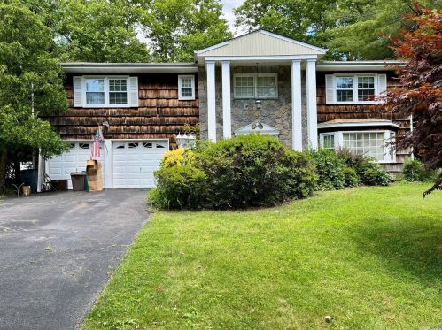 7 Winmere Pl, Huntington Station, NY 11746-6553