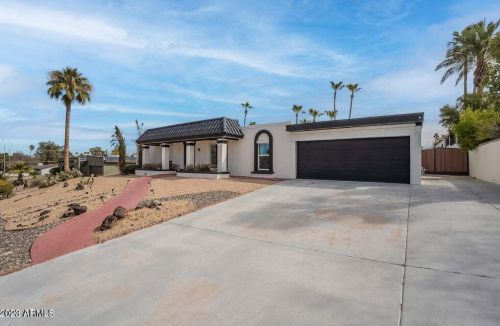 13229 8th Ave, Phoenix AZ  85029-1808 exterior