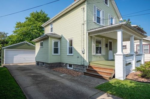 1032 Griswold St, Hermitage, PA 16146-2902