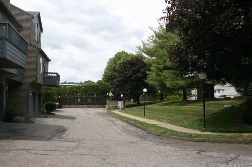 15 Perry Ave, Norwalk CT  06850-1625 exterior