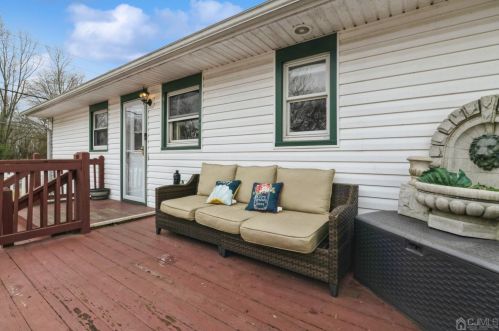 24 Main St, East Brunswick NJ  08816-4768 exterior