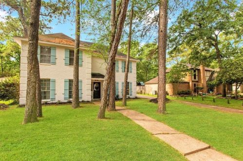 2050 Pine River Dr, Humble, TX 77339-2345