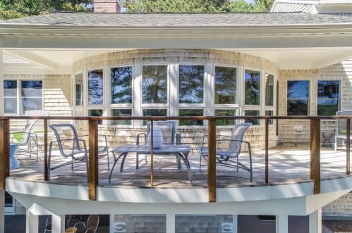 325 Pilgrim Spg Rd, Wellfleet MA 02667-6903 exterior