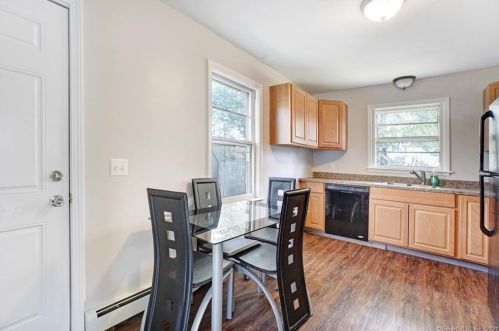 20 Shelley St, Waterbury CT  06705-1127 exterior