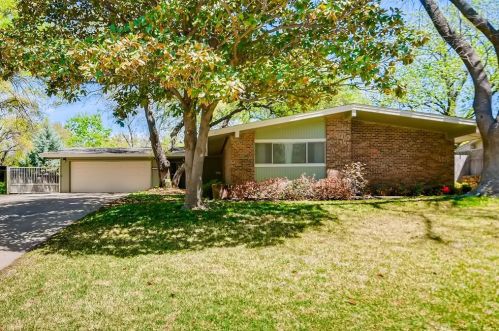 3712 Wooten Dr, Fort Worth, TX 76133-2038