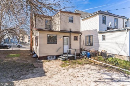 212 Broadway, Gloucester NJ  08030-1103 exterior