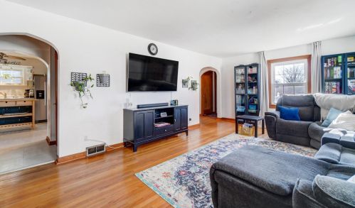 836 Snowhill Blvd, Springfield OH exterior