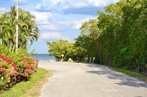 3567 Papaya St, Saint James City FL  33956-2572 exterior