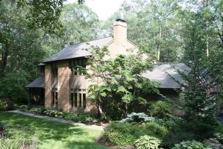 675 Hampton Rd, Wilkes Barre, PA 18708-9526
