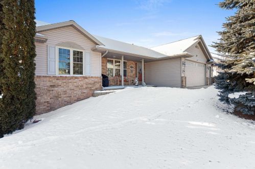 3173 Olde Hickory Trl, Green Bay, WI 54313-9272