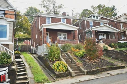 220 Agnew Ave, Pittsburgh, PA 15210-4212