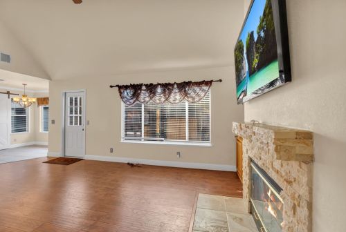 6364 David Ave, Loomis CA  95650-9568 exterior