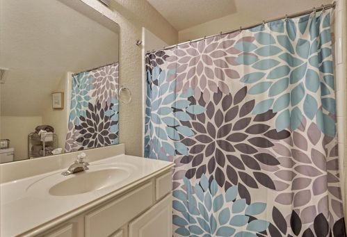 79 Knightsbridge Dr, Conroe TX 77385-3451 exterior