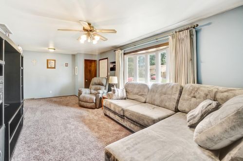 2530 Walnut Ln, Hobart, IN 46342-3836