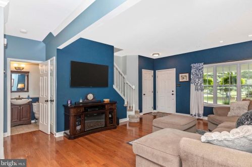 17 Lion Ct, Limerick PA  19468-1339 exterior