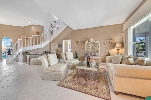 692 Cameo Ct, Marco Island, FL 34145-1904