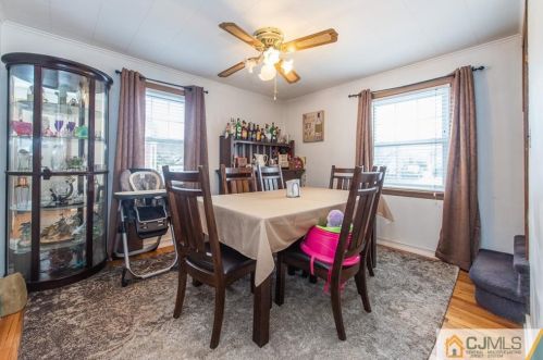 146 Oakmanor Pkwy, South Plainfield NJ  07080-4923 exterior