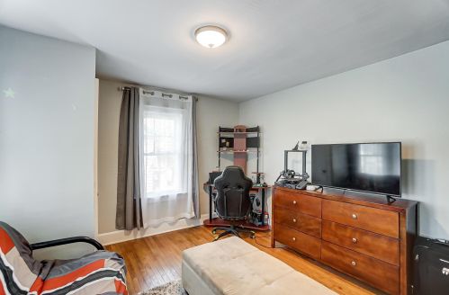 179 High St, London OH  43140-1315 exterior