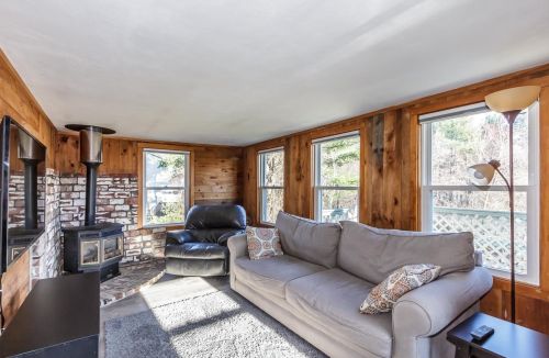 109 Brookdale Rd, Salem NH  03079-2844 exterior