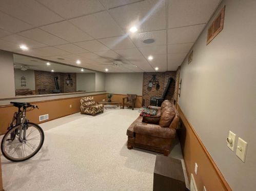 1450 15th St, Willmar MN  56201-2071 exterior