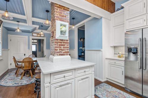 340 Grandview Ave, Zelienople PA  16063-1101 exterior