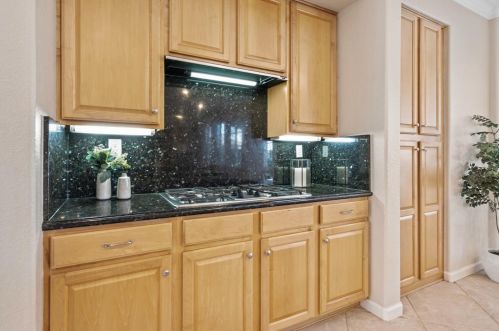 3909 Edgeview Ct, Modesto CA  95355-7318 exterior