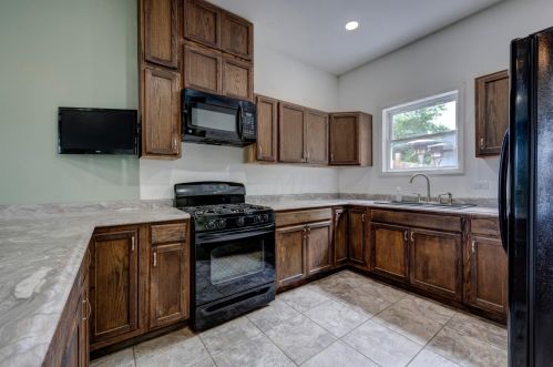 312 Oak St, Hide Away Hills OH  43107-1038 exterior